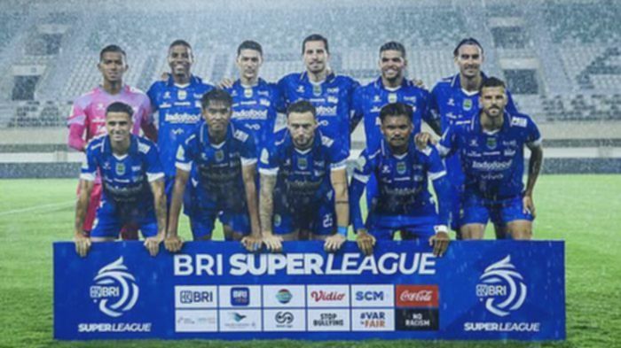 Cedera Pemain Warnai Kemenangan Persib Bandung Atas Dewa United