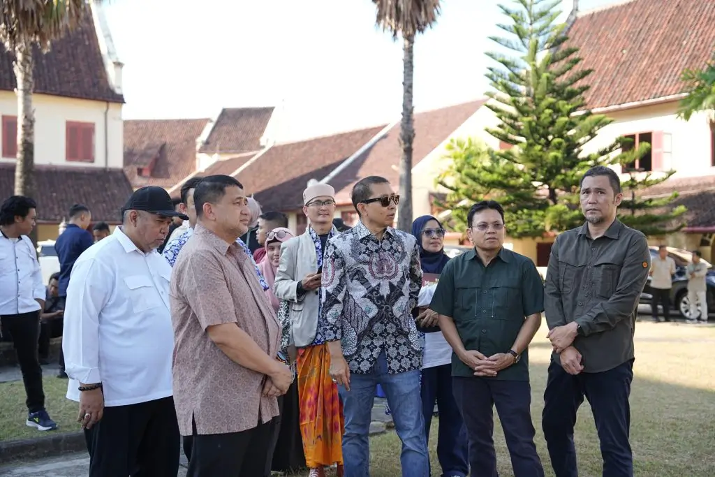 Kunjungi Makassar, Fadli Zon Dorong Benteng Rotterdam Jadi Pusat Sejarah dan Budaya