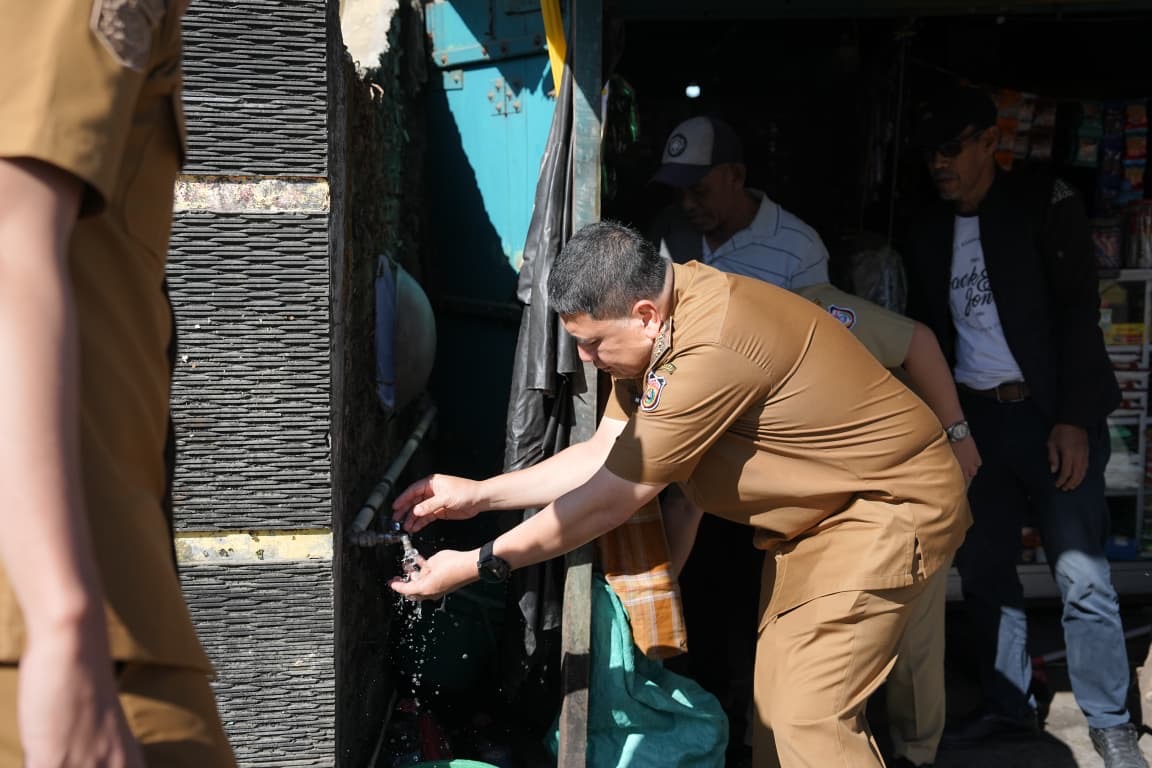 Appi Sidak Permukiman, Pastikan Air Bersih Mengalir ke Warga Makassar Utara
